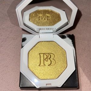 FENTY BEAUTY by Rihanna Killawatt Freestyle Highlighter-Color: Trophy Wife